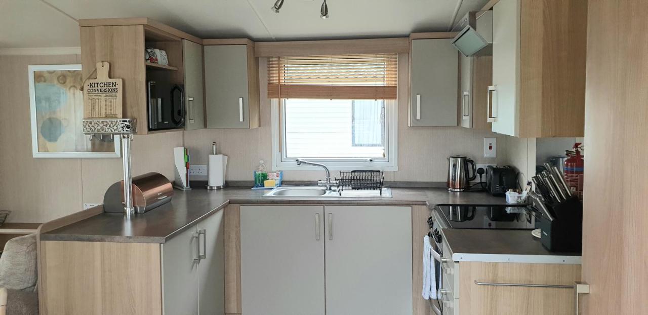 Lakeside Cotswold Holiday Home Cirencester Eksteriør bilde