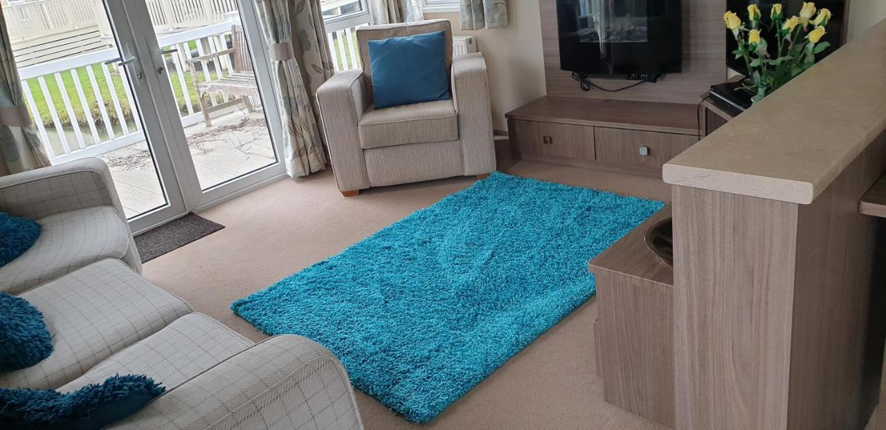 Lakeside Cotswold Holiday Home Cirencester Eksteriør bilde